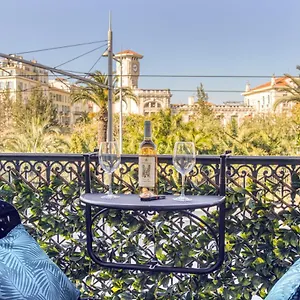 Appartement Le Jean Jaures - Refait A Neuf, Lumineux, Long Balcon, Jolie Vue, Wifi, Cœur Vieux-nice 